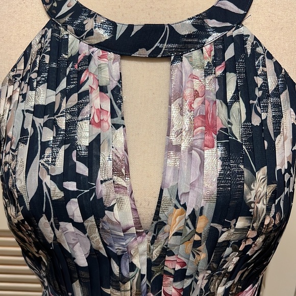 150.  Aidan Mattox Printed Halter Maxi Dress in Navy Multi-color, Size 10 NWT - Picture 8 of 16